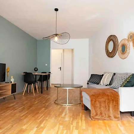Appartamento Avec Jaccuzzi 15 Min Du Centre De Lyon *